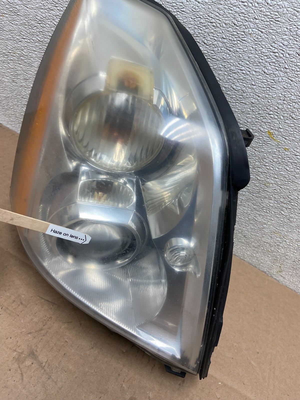 2006 to 2011 Cadillac DTS Right Passenger RH Side Xenon Hid Headlight OEM Y10064