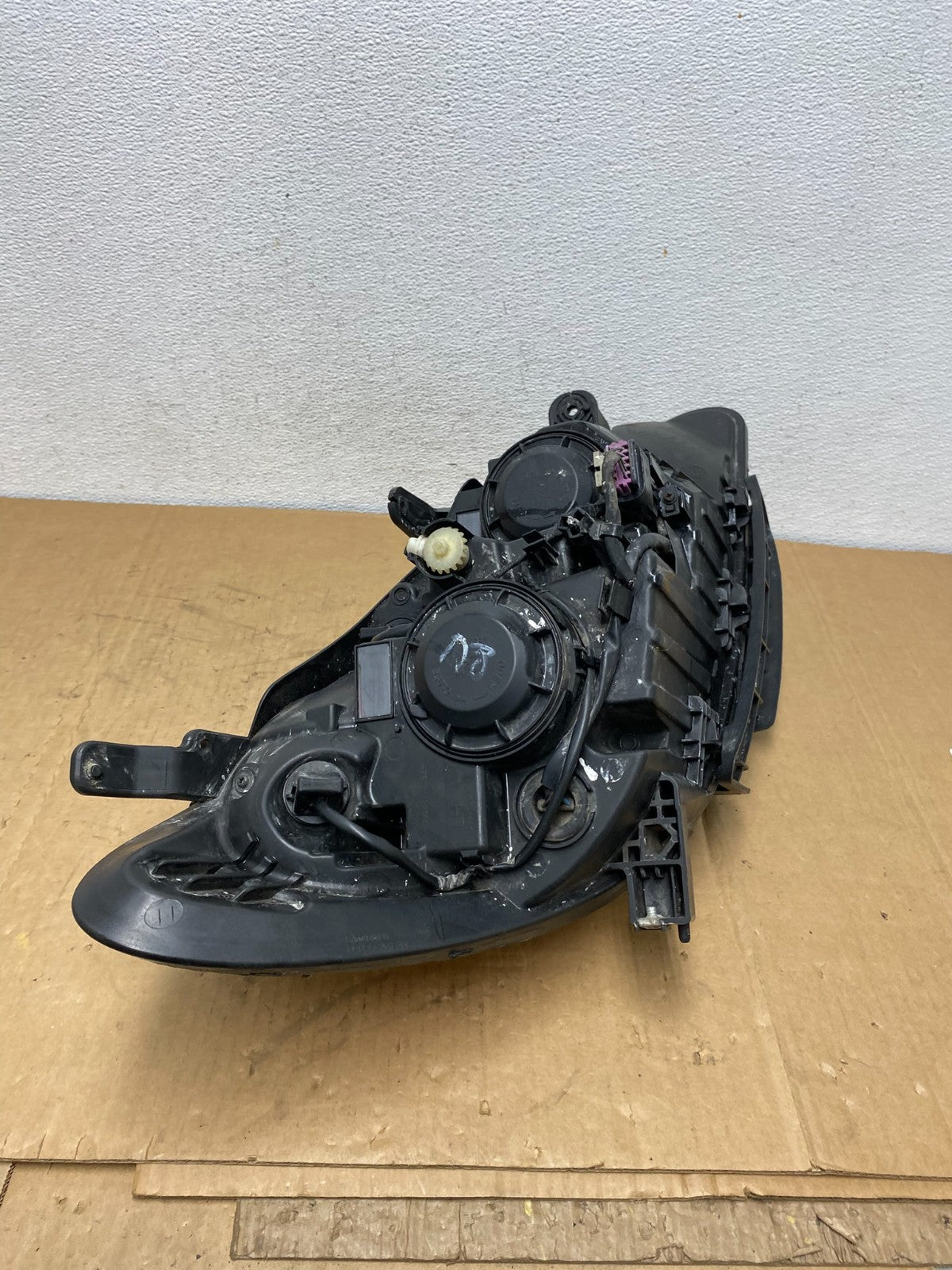 2013 - 2016 Buick Encore Left Driver LH Side Halogen Headlight AC8607 DW5