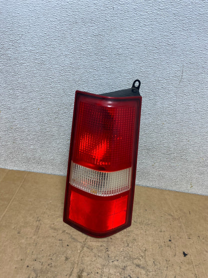 2003 2017 Chevrolet Express 1500 2500 3500 Right Passenger Tail Light T5166 DW0