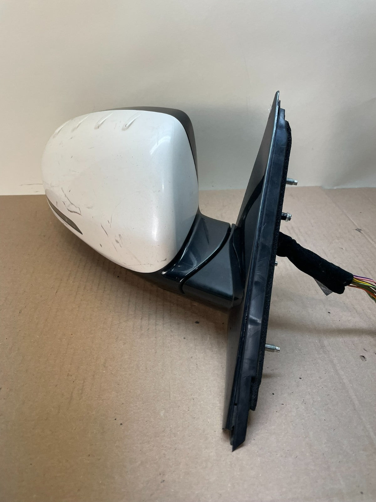 2014 to 2016 Kia Cadenza Right Passenger RH Side View Door Mirror AI8713 DG1