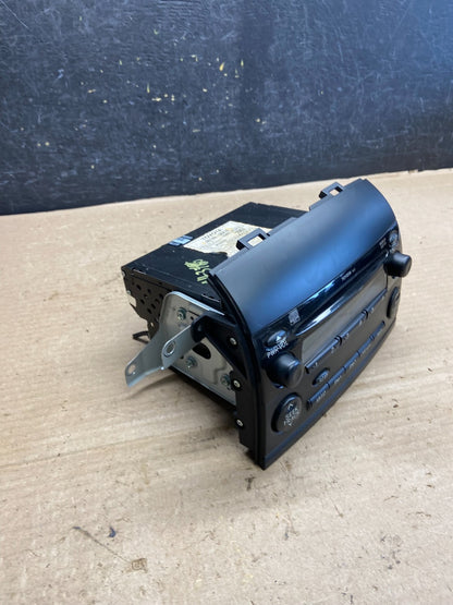 2004 to 2010 Toyota Sienna AM FM CD WMA Mp3 Radio Receiver AH3786 DG2