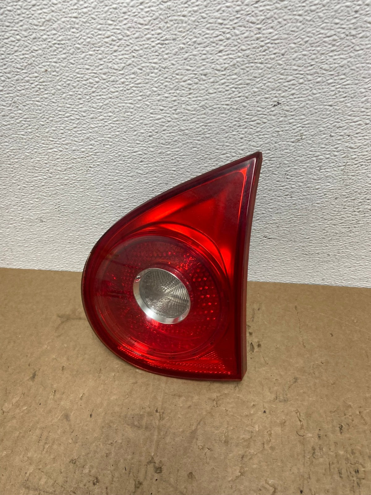 2006-2009 Volkswagen Golf Right Passenger Rh Tail Light Inner Trunk AC1547 LK0