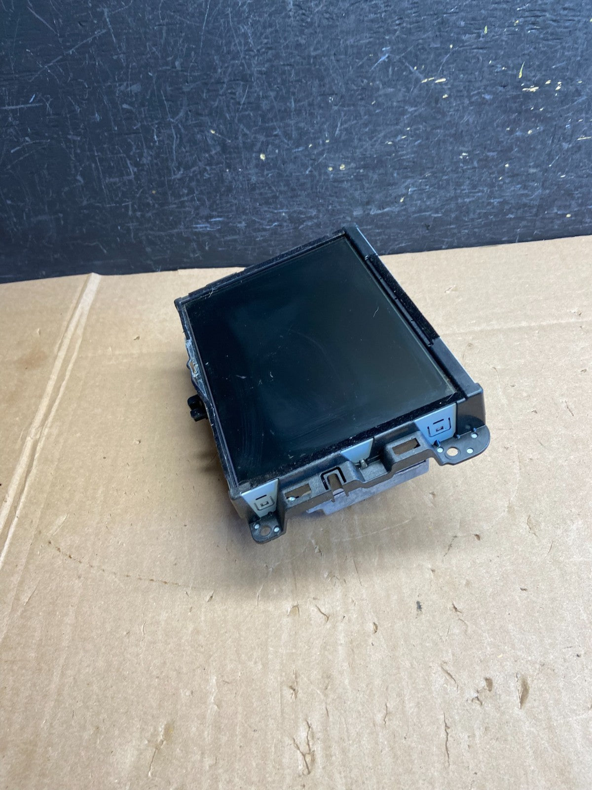 2014 to 2017 Jeep Cherokee UConnect 8.4" Touch Screen Radio ai6361 DG2