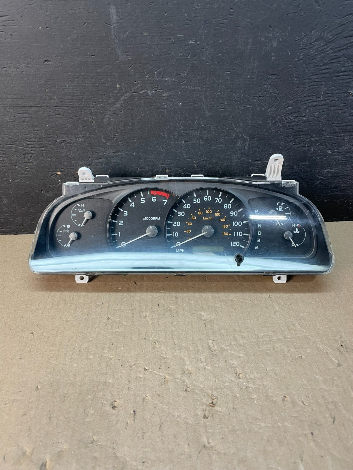 2005 2006 Toyota Tundra Speedometer Cluster Gauge AE3327 DG0