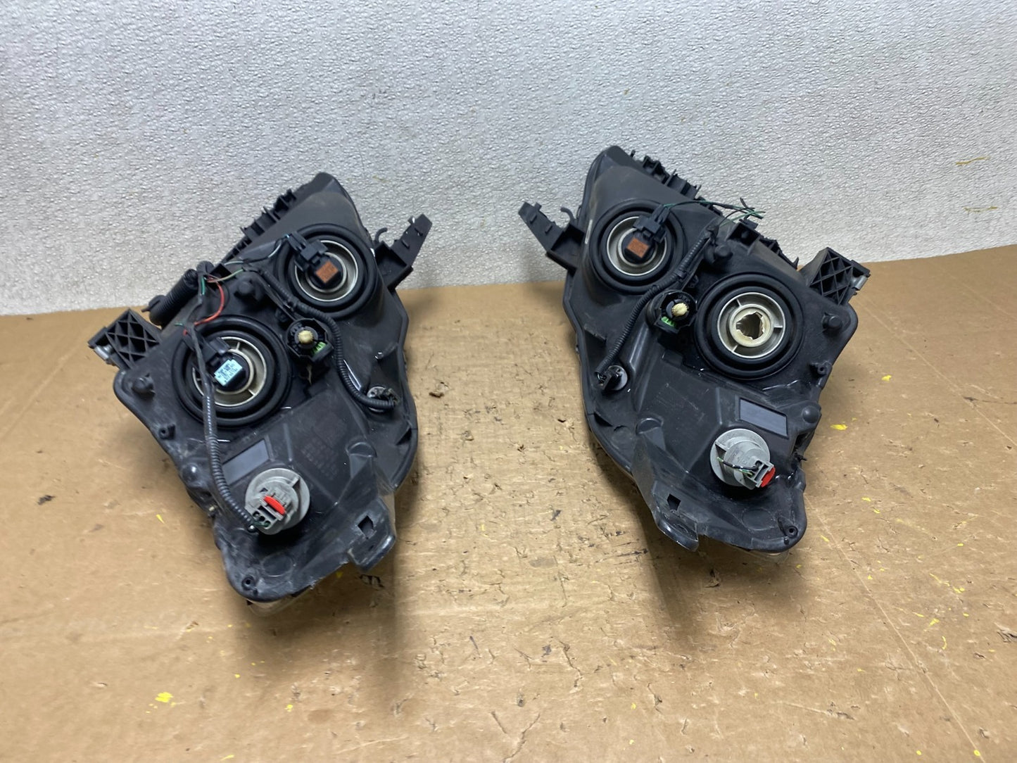 Sedan 2007 2008 2009 Nissan Altima Left+Right Set Headlights V6354 DW15