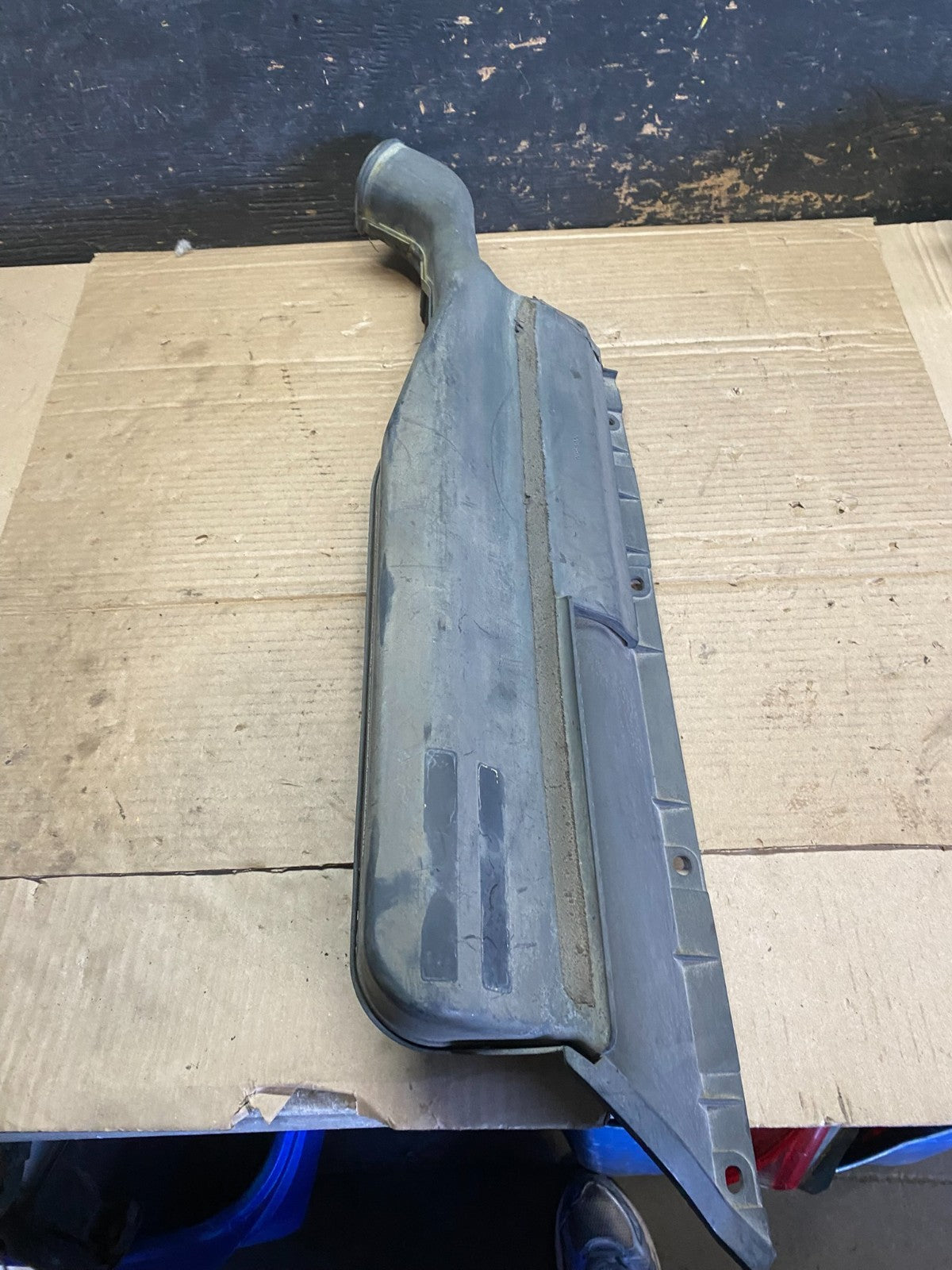 2004 to 2006 Nissan Maxima Upper Air Intake Duct V2816 DG2