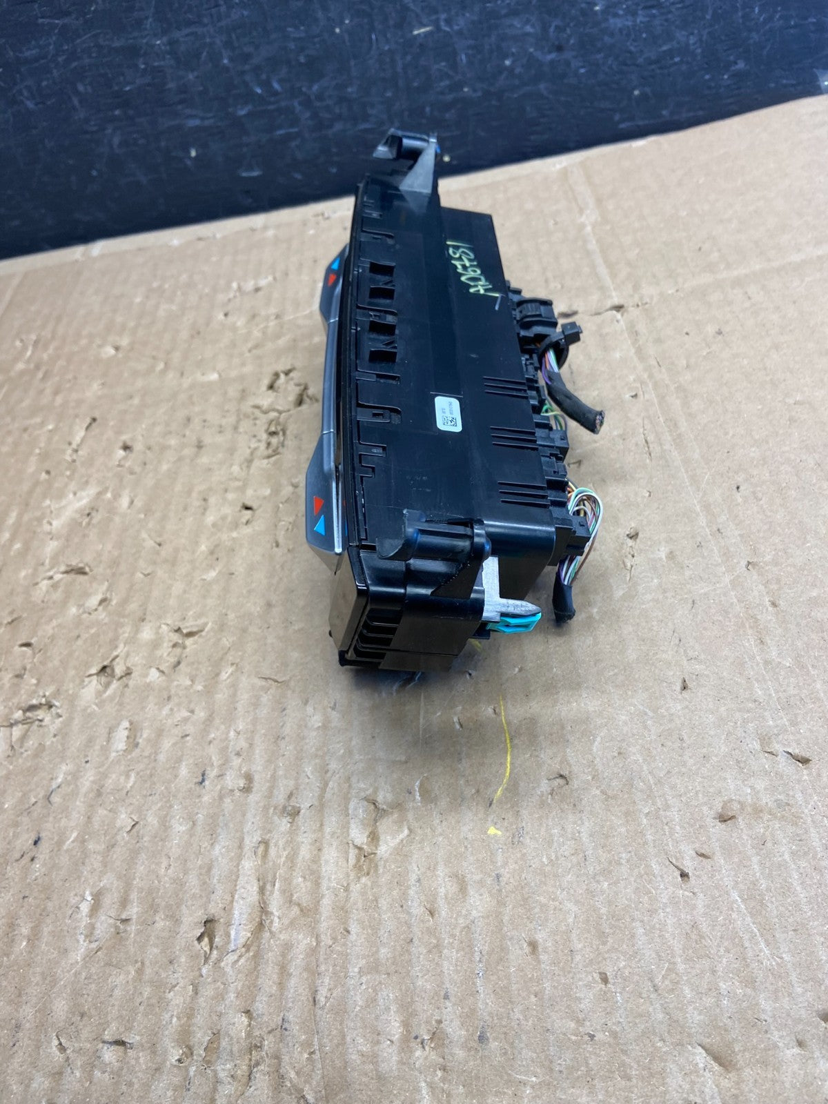 2020 to 2023 Ford Explorer A/C Heater Climate Control Panel ad6781 DG2