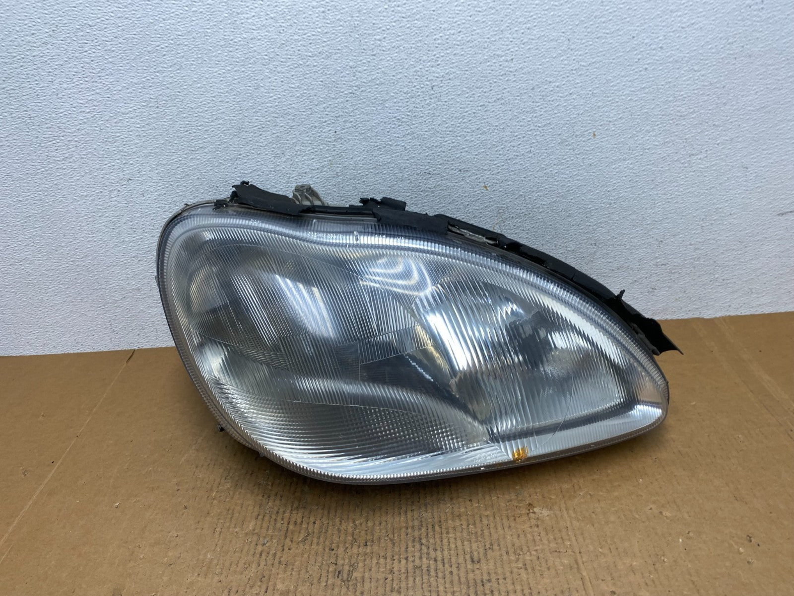 Xenon 2000 to 2002 Mercedes S-Class Right Passenger Headlight AE0286 DW0