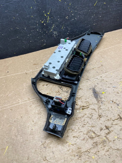 2005 to 2010 Honda Odyssey  Radio Climate Control Dash Trim Bezel X1378 DG4