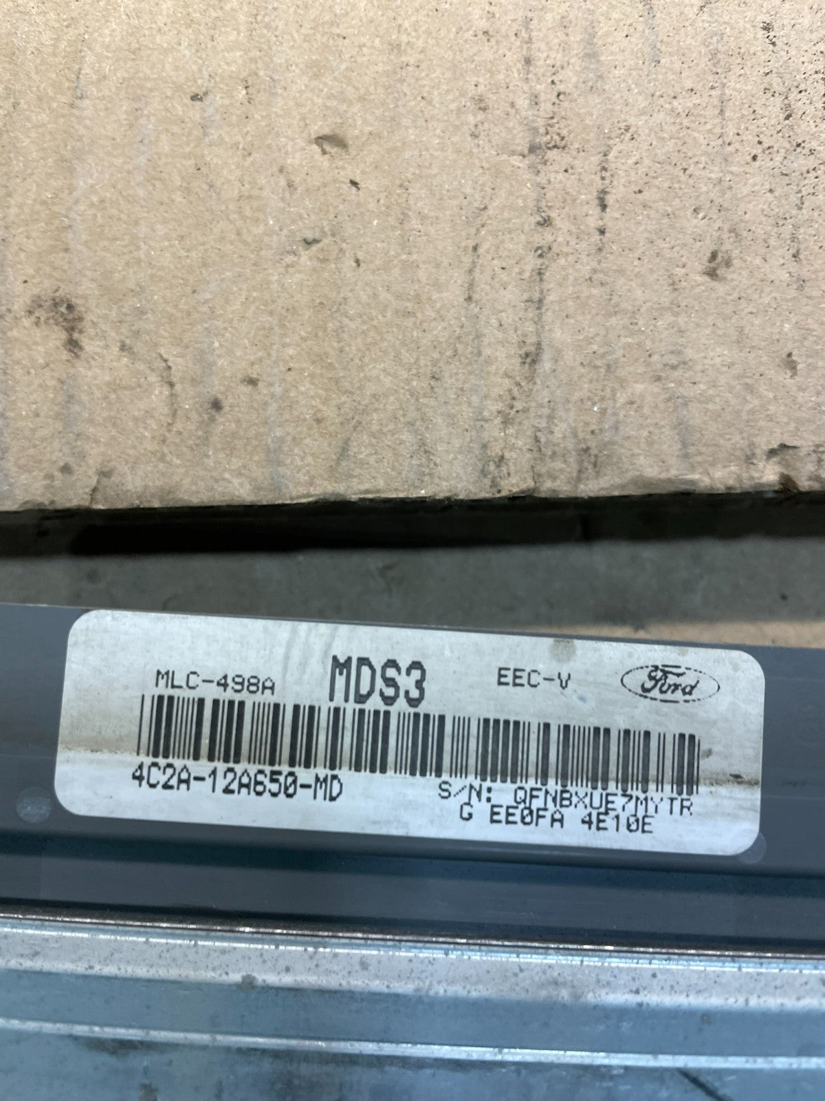 2004 Ford Van E250 4.6L Engine Control Module Unit ECU V6704  DG3