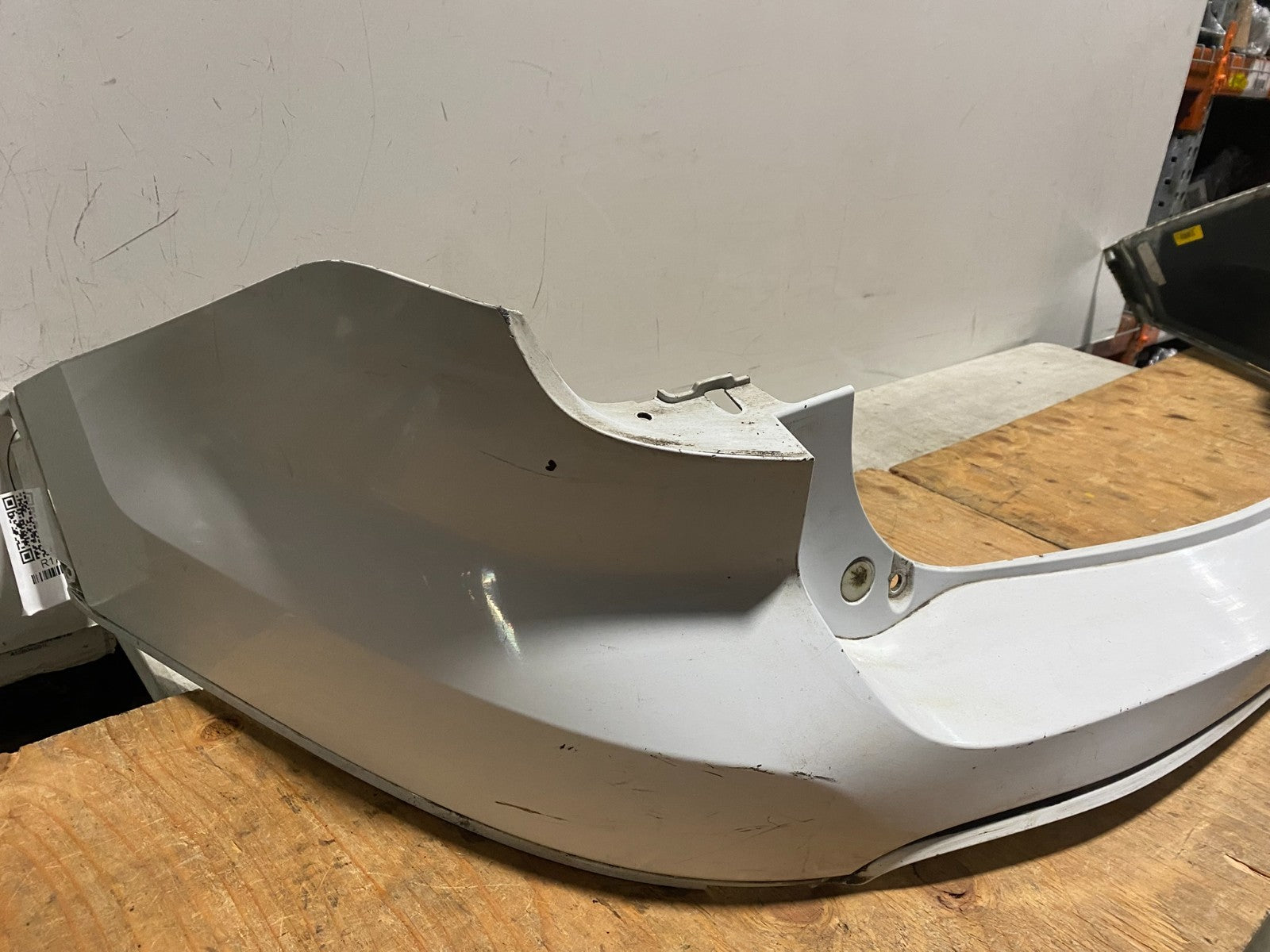 2011 to 2015 Ford Explorer Rear Upper Bumper Cover R17551