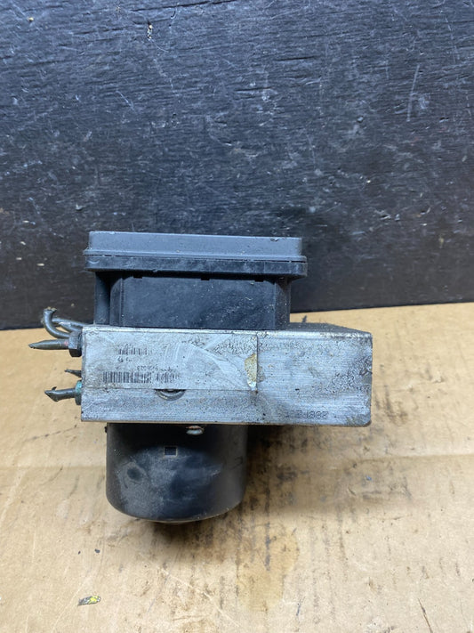 06-12 Mercedes R350,GL450,ML500 A2515452532 ABS AntiLock Brake Pump R43360
