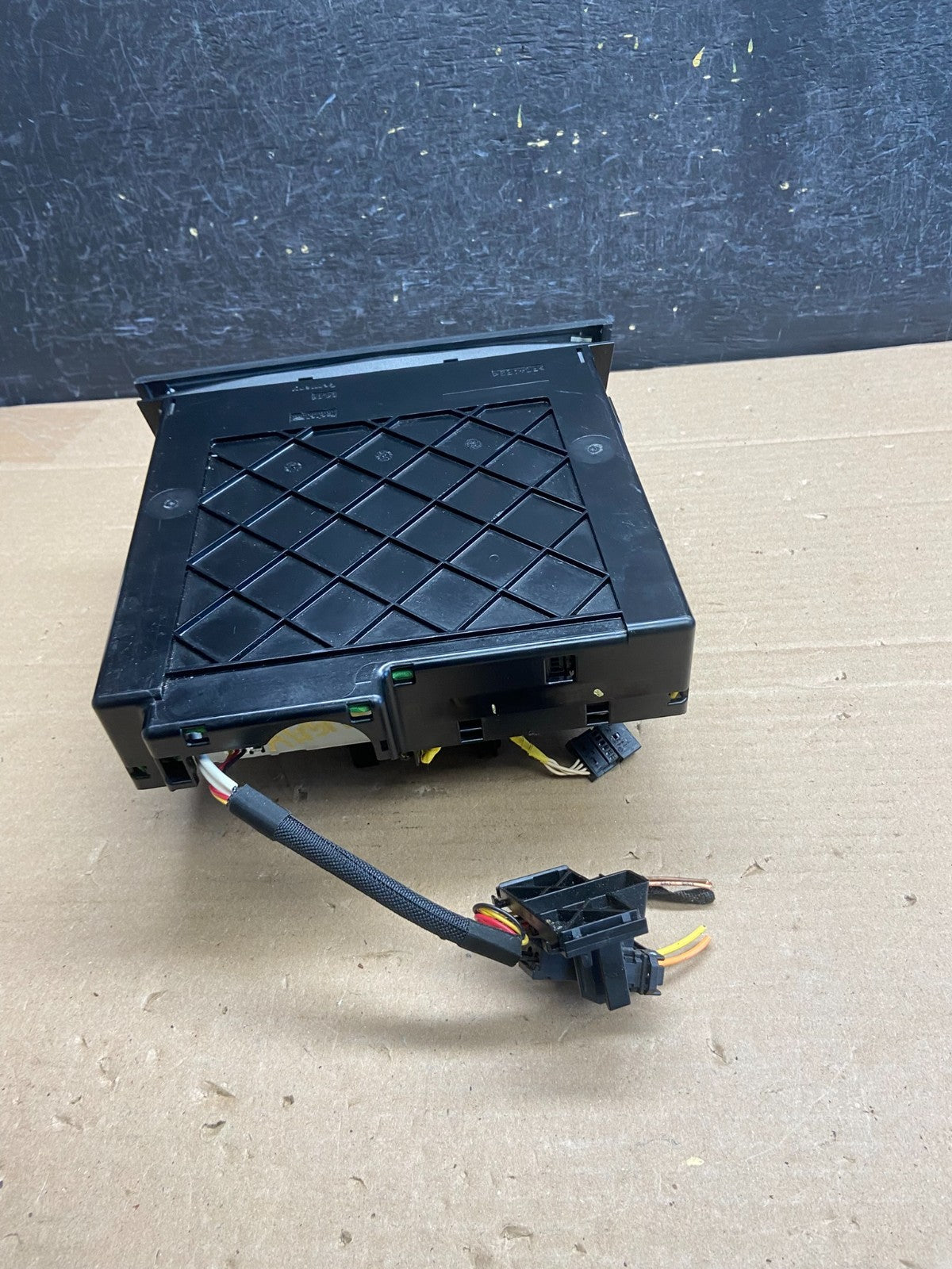 2007-2009 Mercedes CLS350 E350 E550 A/C Heater Climate Control Trim AG5174 DG3