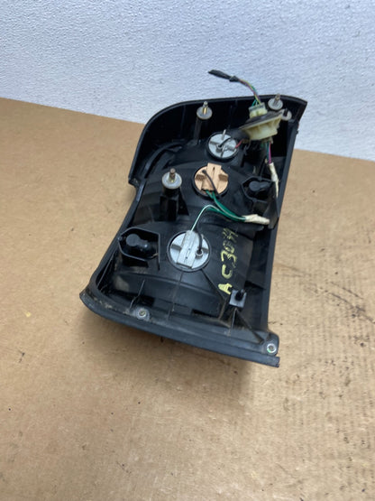2002 to 2003 Mitsubishi Galant Right Passenger RH Side Tail Light Oem AC3034 DW5