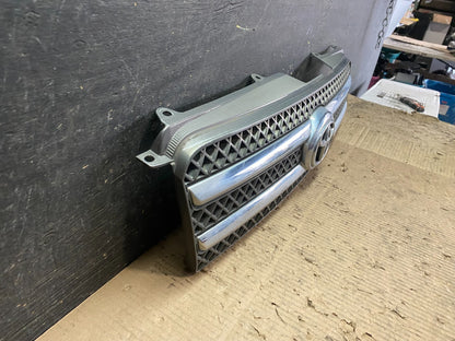 2006 to 2007 Toyota Highlander Front Upper Grille Grill With Emblem W9877 DG2