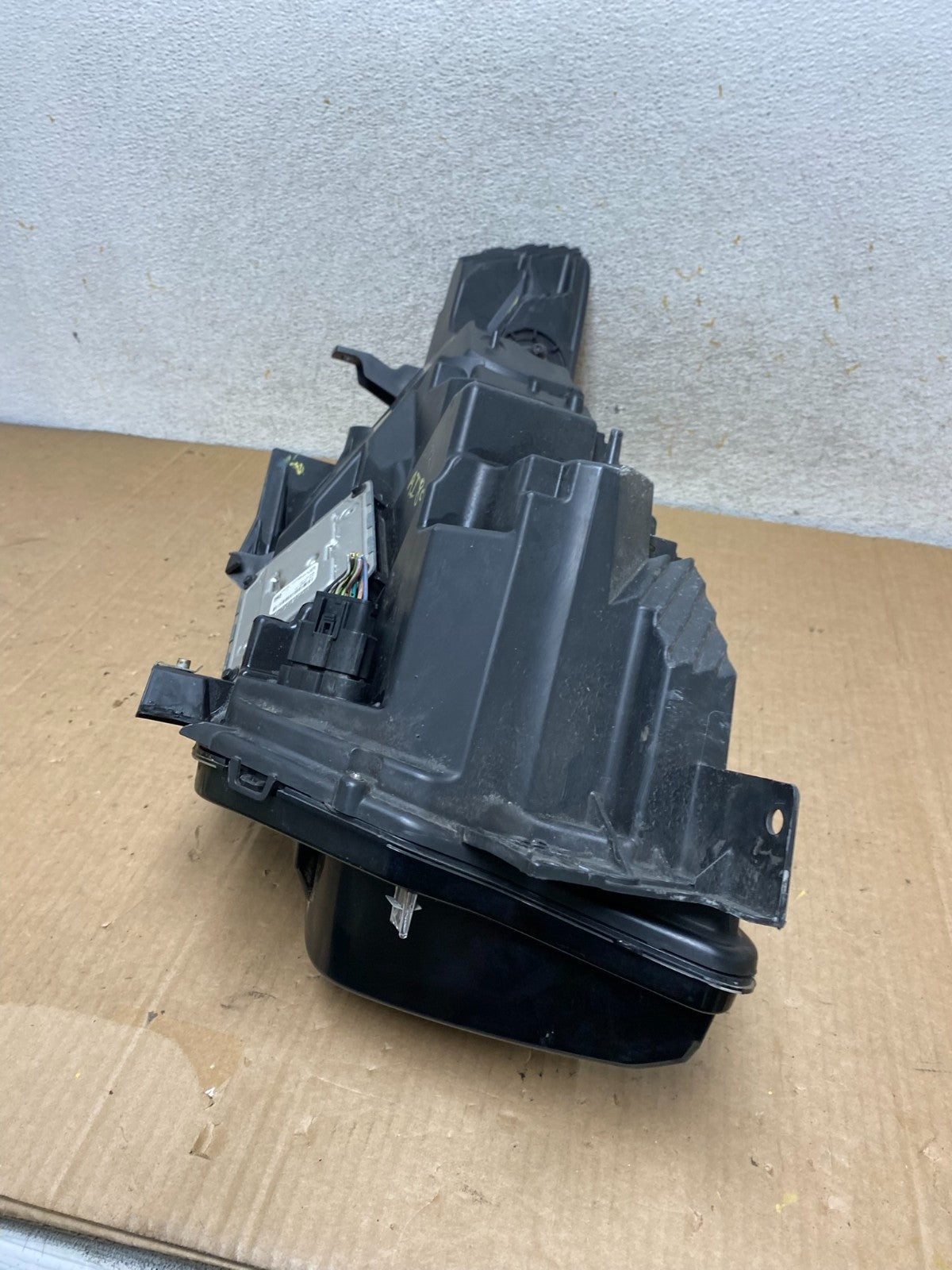 2020-2023 Ford Explorer Left Driver LH Side Headlight AI8979 DW10