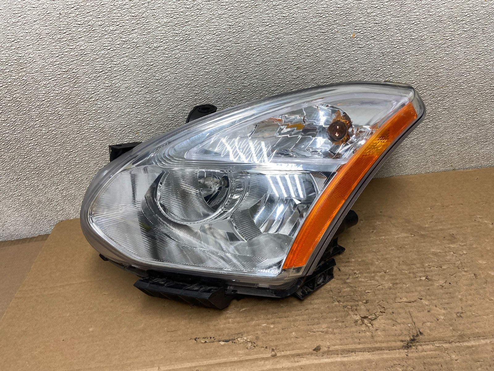 2008 to 2013 Nissan Rogue Left Driver LH Halogen Headlight DEPO AB4864 DW0