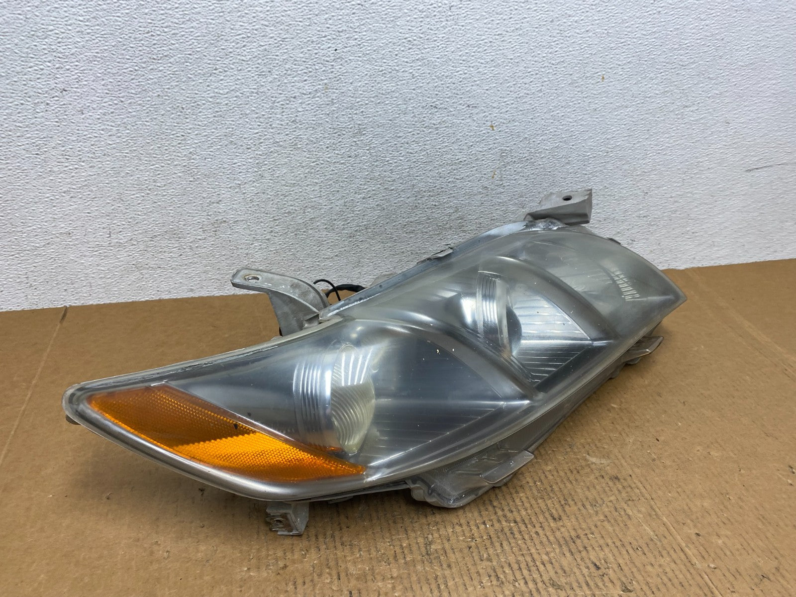 2007 - 2009 Toyota Camry Halogen Right Passenger Headlight AE1180 DW2