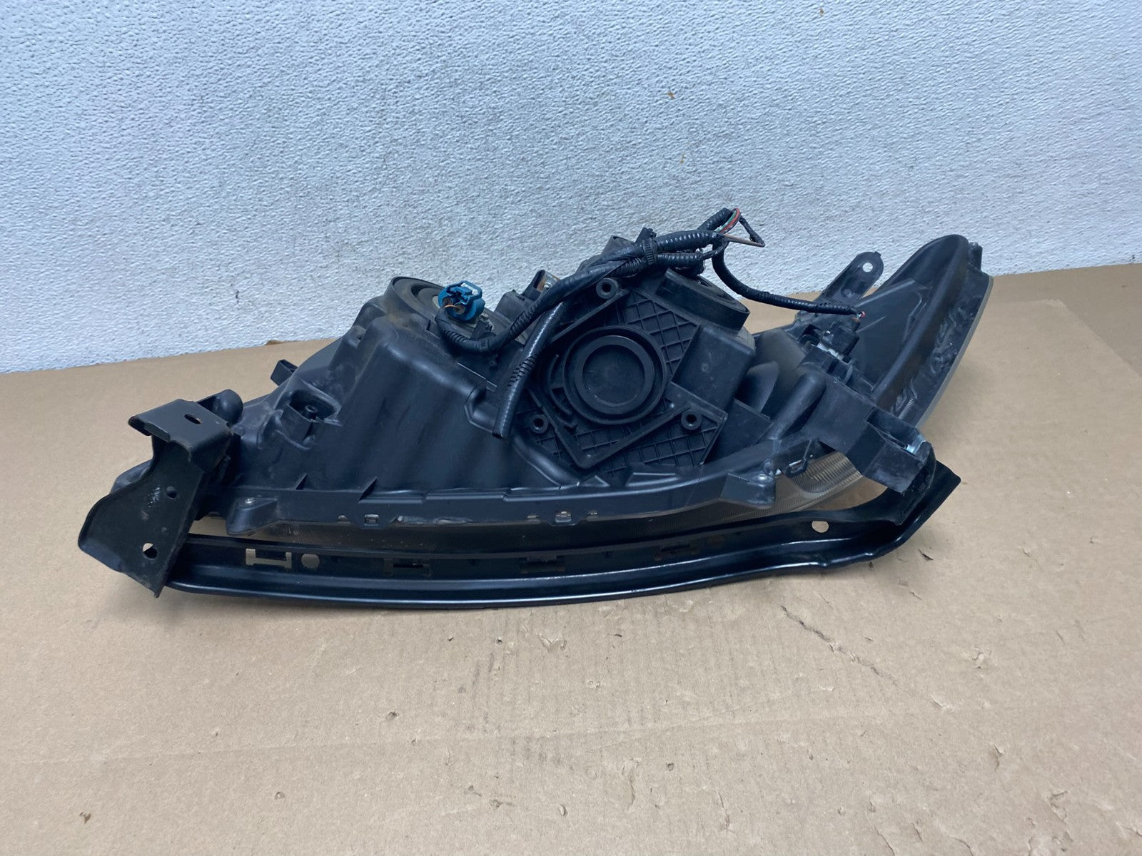 2011 to 2013 Honda Odyssey Front Right Passenger Headlight Halogen AG5779 DW7