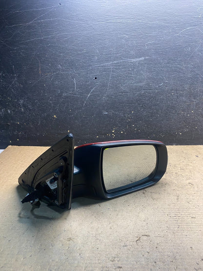 2011 to 2015 Kia Sorento Right Passenger Door Mirror Turn Signal AA2980 MS10