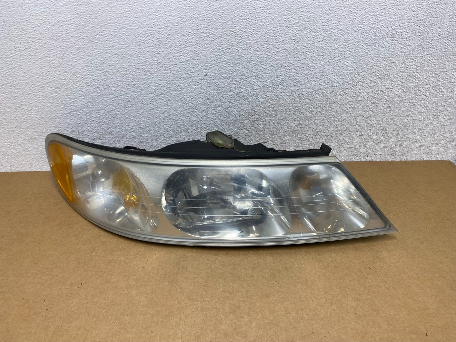 1999 to 2002 Lincoln Continental Right Passenger Rh Side Headlight Oem AC1656 DW0