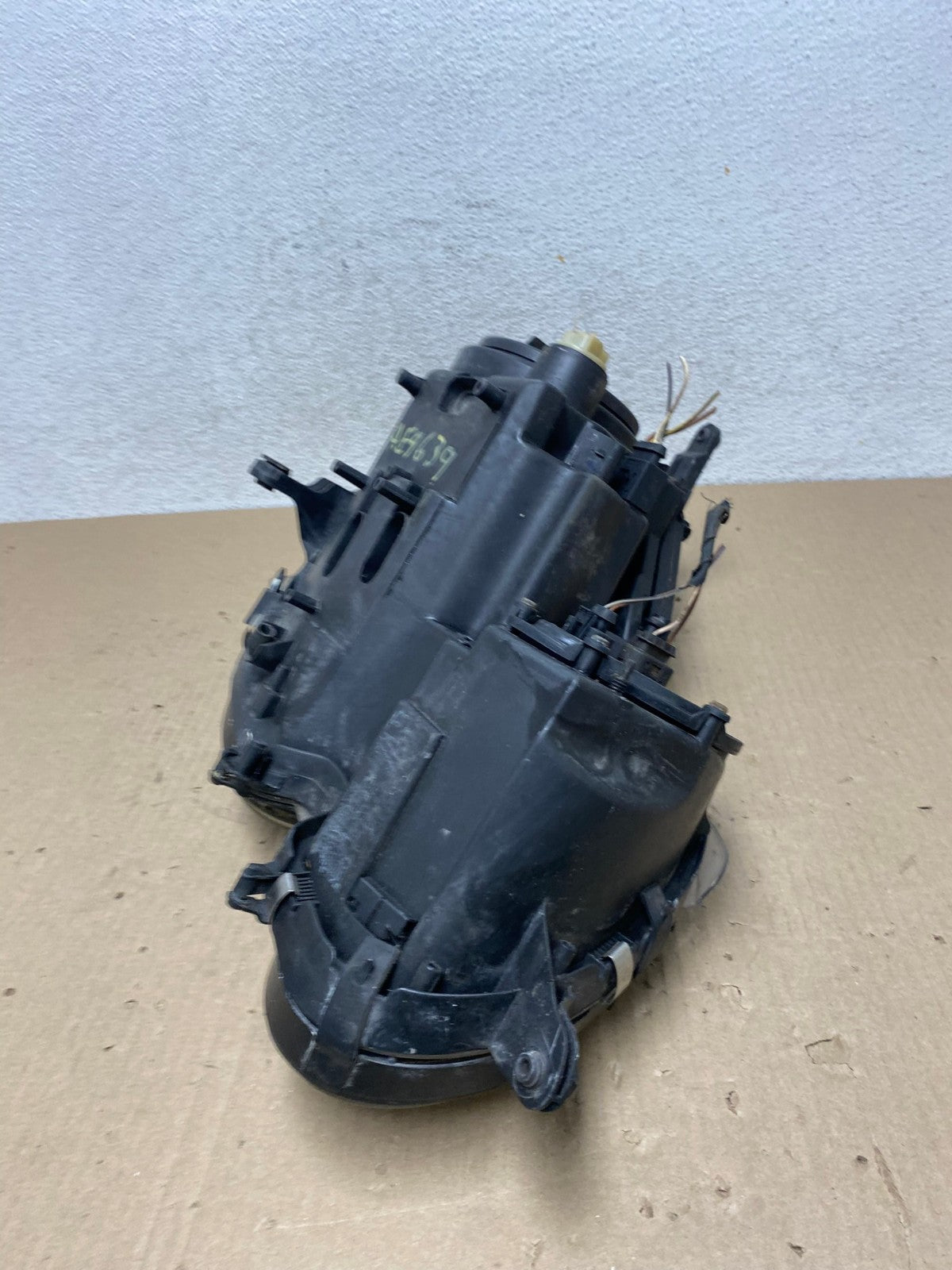 2003-2006 Mercedes E E320 E350 Left Driver Lh Side Halogen Headlight AE9639 LK5