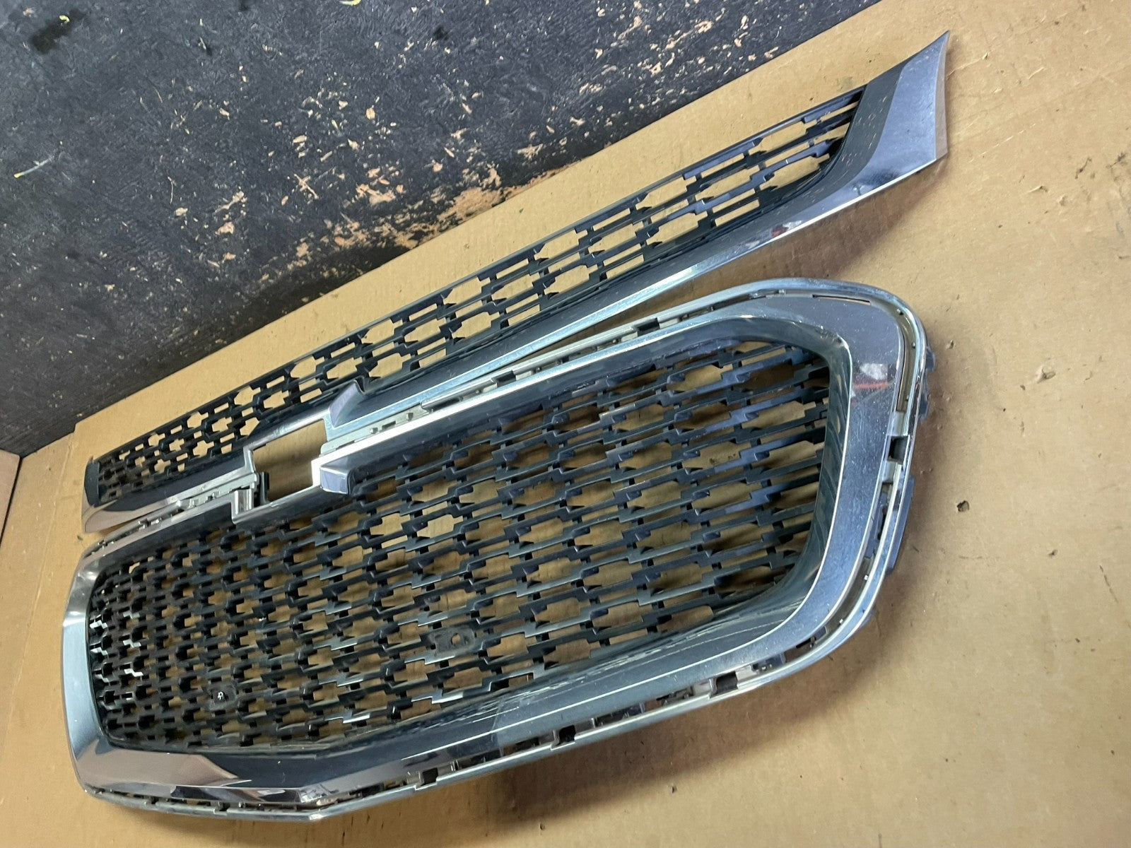 2014-2016 Chevrolet Malibu Front Lower Upper Bumper Grille Grill AA2267 DG2