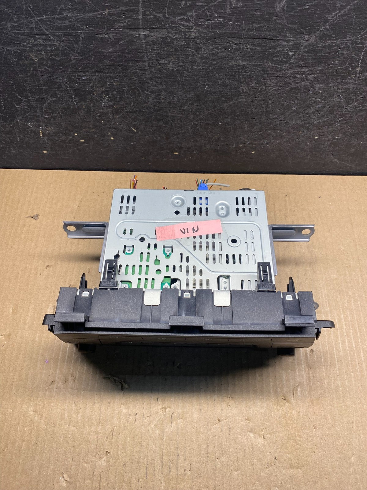 2010 to 2011 Toyota Prius Radio Stereo Receiver Aux Disc CD Player AG3964 DW4