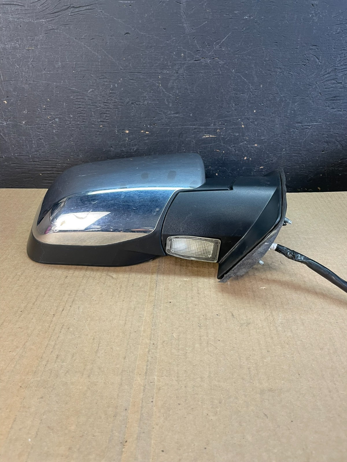 2004-2013 Infiniti QX56 Right Passenger View Heated Mirror AF5418 DW3