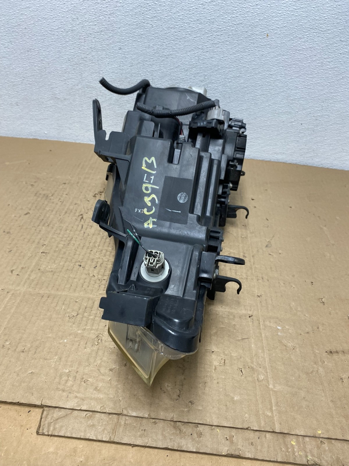 2011 to 2014 Nissan Murano Headlight Right RH Side Oem Xenon Hid AC3913 DW8