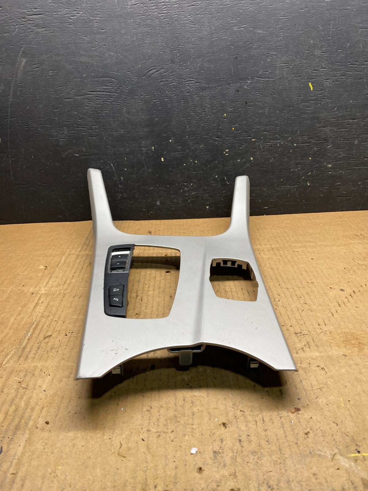 2011-2018 BMW X3 Center Console Shifter Surround Trim Bezel 9184481 N5156 DG1