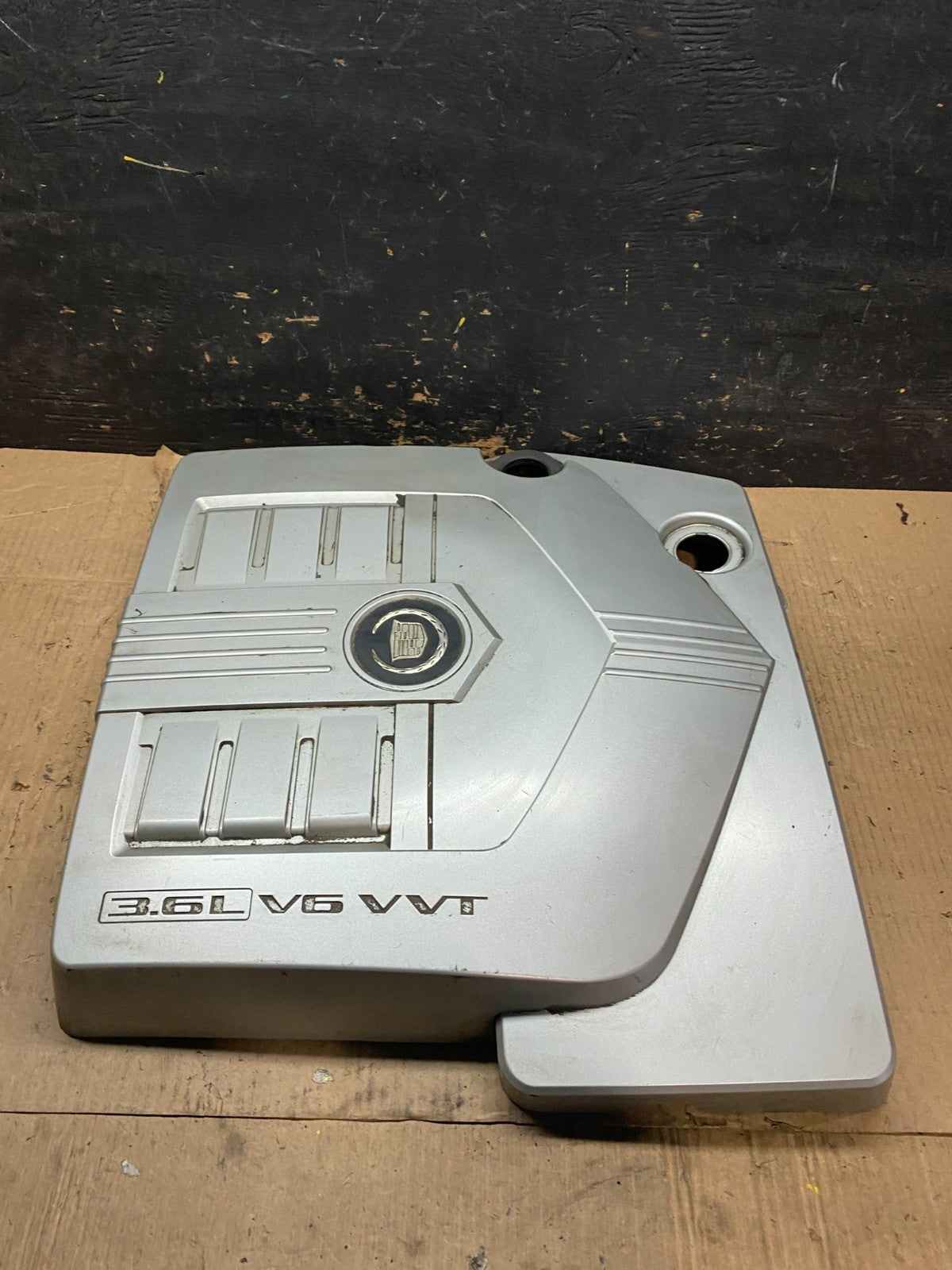 2004 to 2007 Cadillac CTS 3.6L Plastic Engine Cover Shield U6123 DG3