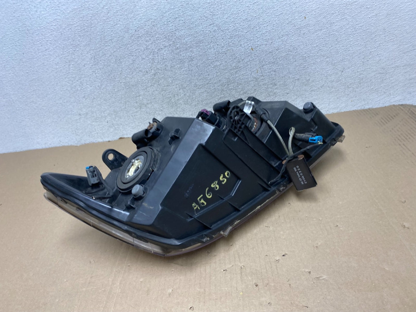 2009 to 2017 Dodge Journey Headlight Left Driver Lh Side Halogen AG6850 DW7