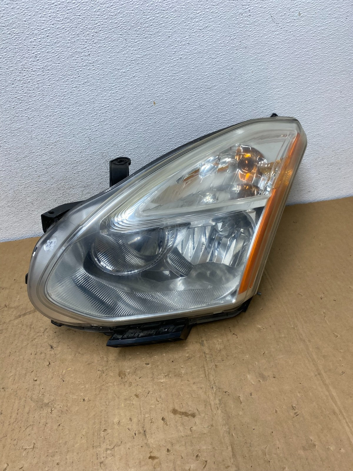 2008 to 2013 Nissan Rogue Left Driver LH Halogen Headlight AD1210 DW0