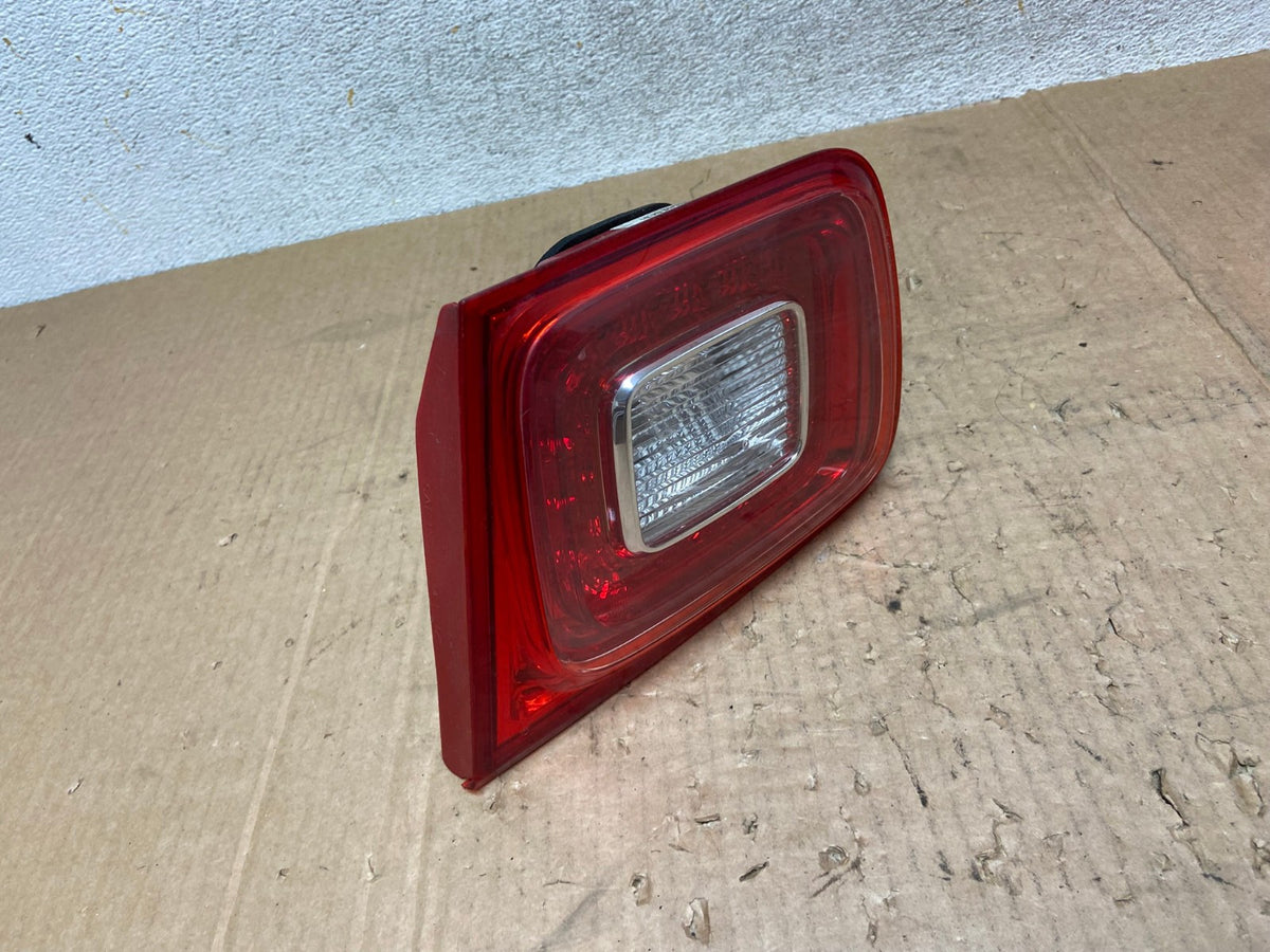 2013-2016 Chevrolet Malibu Right Passenger Rh Inner LED Tail Light AI5629 LK2