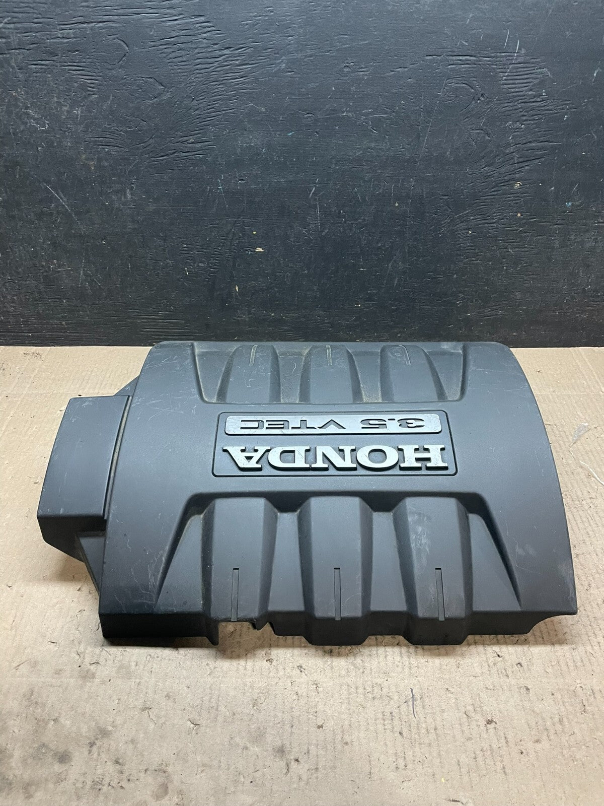 2006 to 2008 Honda Pilot Black Engine Cover OEM 3.5L I7770 DG1