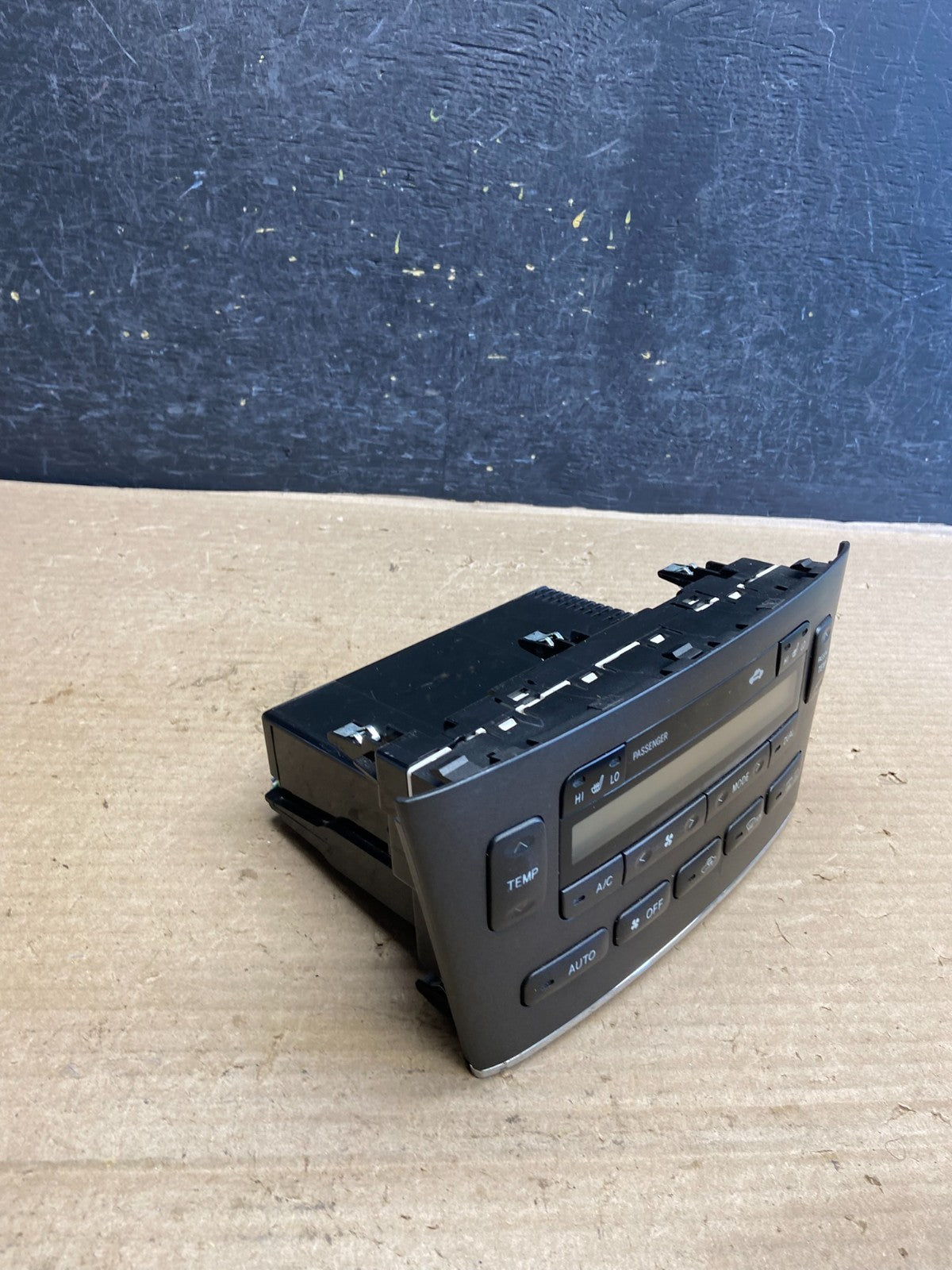 2002 - 2003 Lexus ES300 Center Dash A/C AC Heater Climate Control Unit AH3829 DG1
