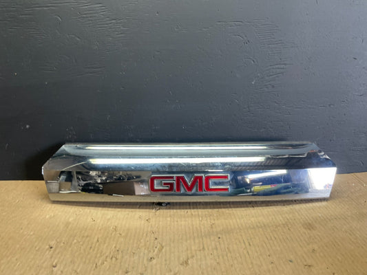 2010-2015 Gmc Terrain Lift Gate Handle Trim Back Up Camera 22869815 AB3288 DG0