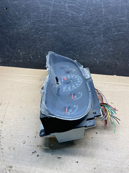 2001 - 2002 Ford Econoline E250 E350 Van Speedometer Instrument Cluster AH7543DG2