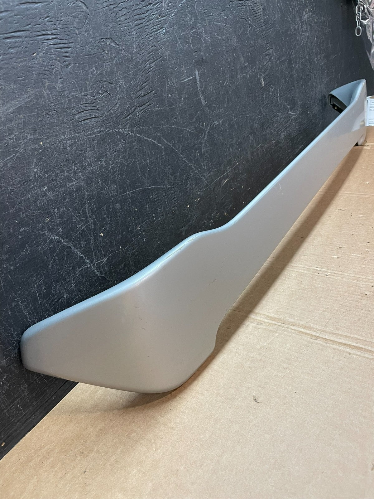 2001-2006 Mazda Tribute Rear Trunk Lid Tail Gate Lift Gate Spoiler AE84472