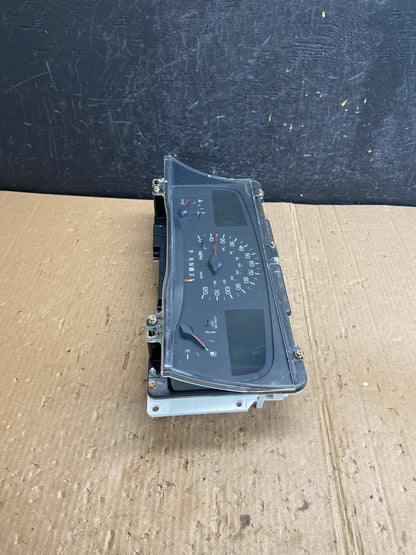 1998 to 2002 Lincoln Town Car Speedometer Gauge Cluster ae4204 DG2