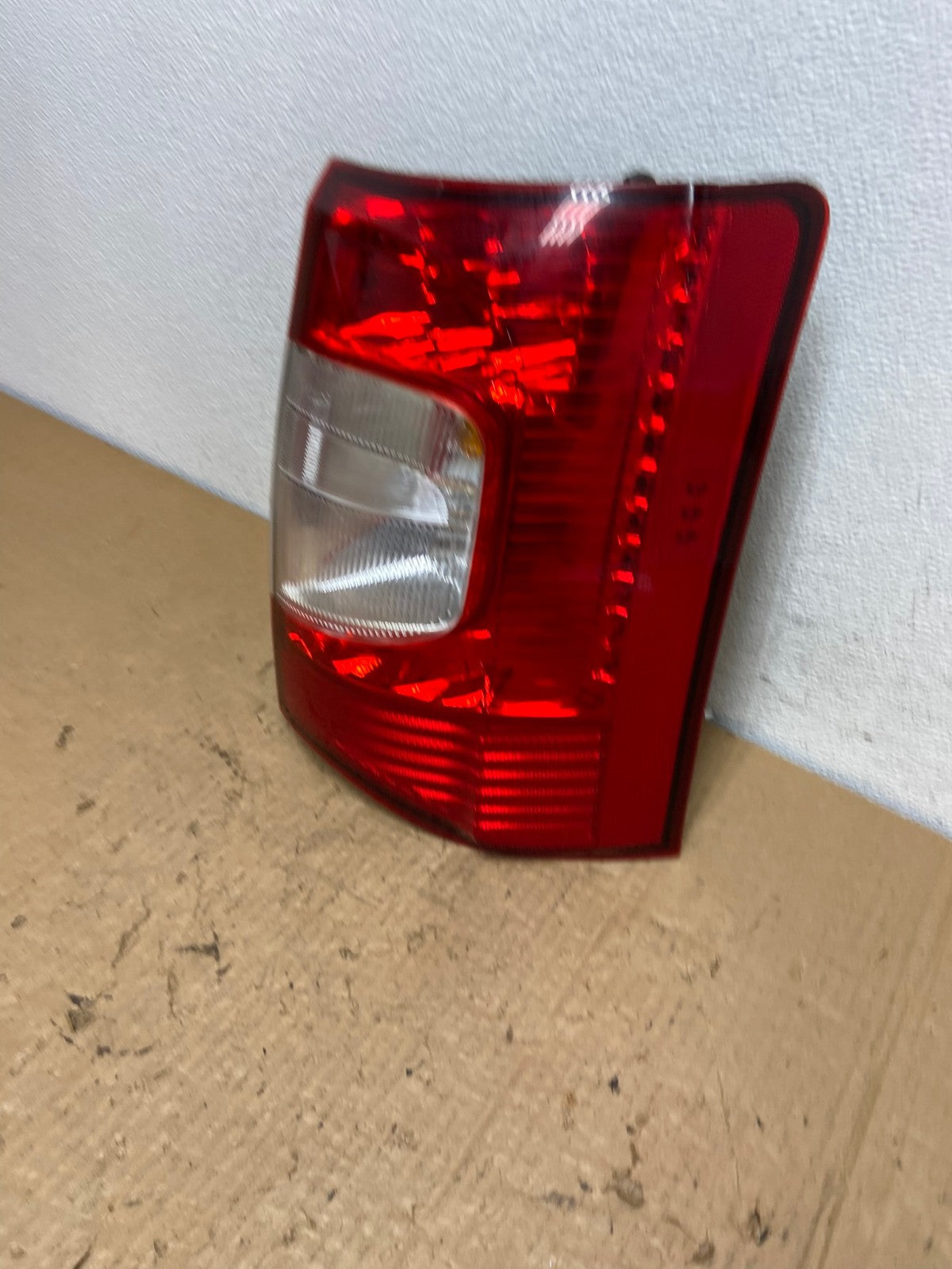 2011-2016 Chrysler Town and Country Right Passenger RH Tail Light AC8281 LK1