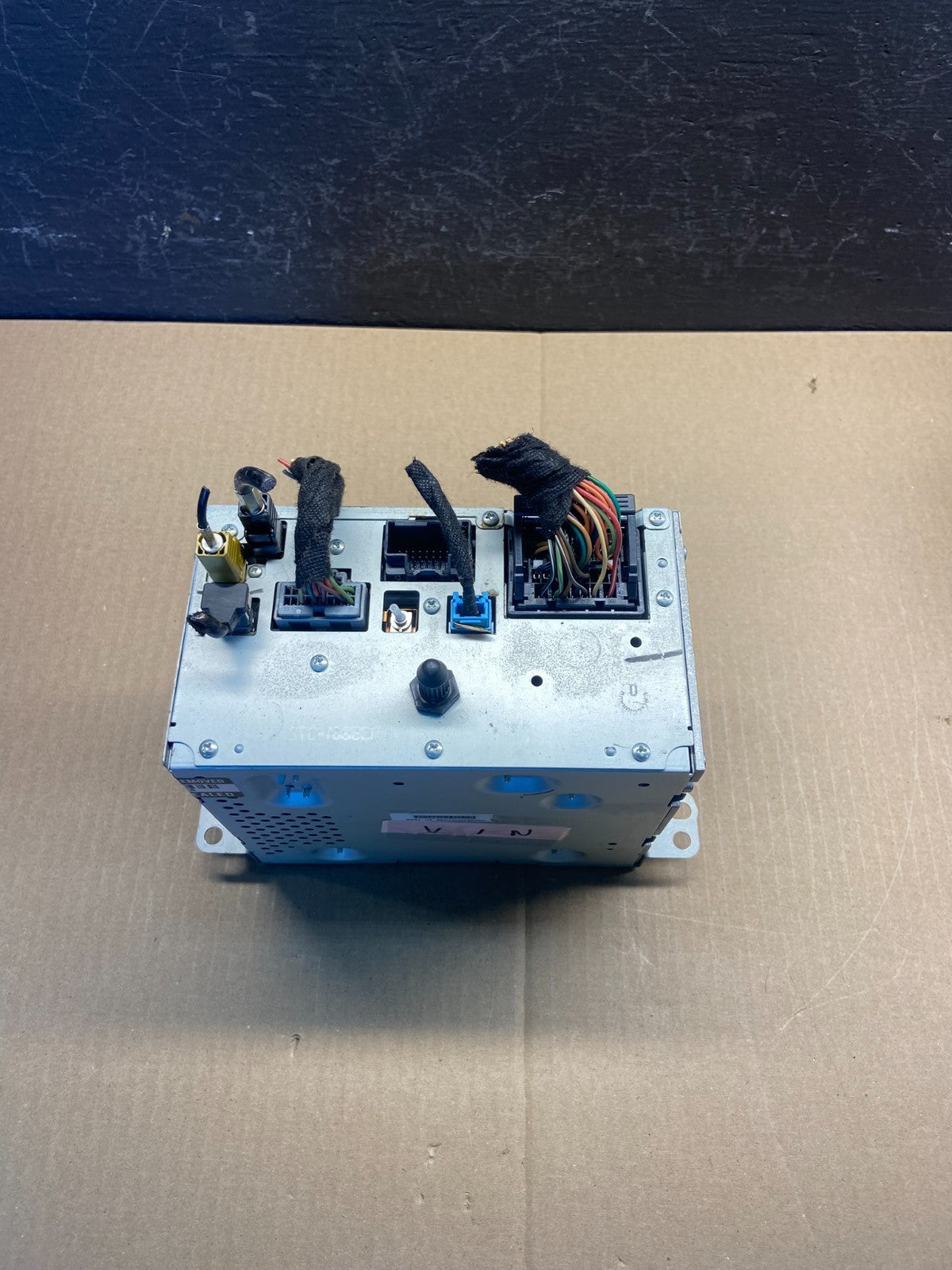 2010 to 2012 Cadillac SRX AM/FM/CD/MP3 Radio Head Unit Receiver AC8980 DG5