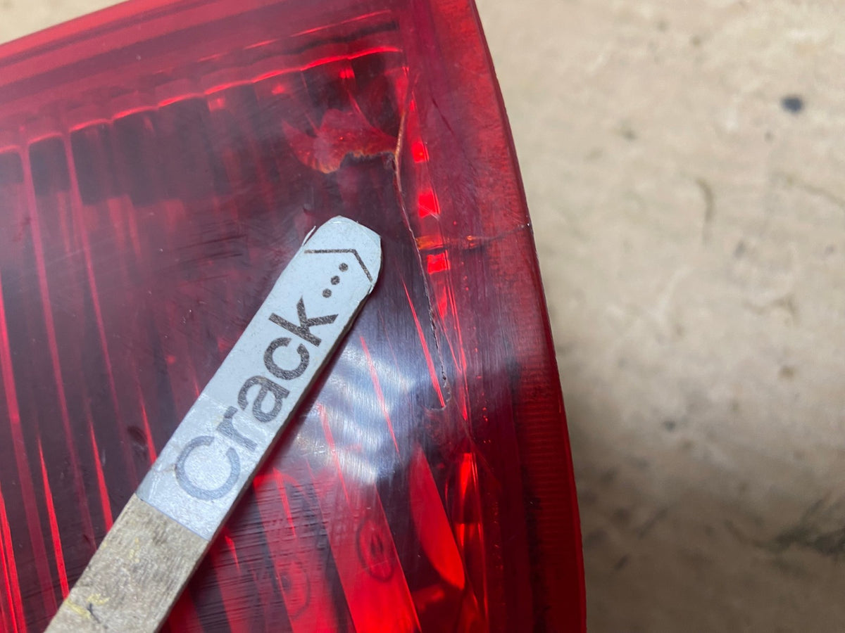 2000 to 2004 Ford Focus Right Passenger RH Side Tail Light AF9839 LK3
