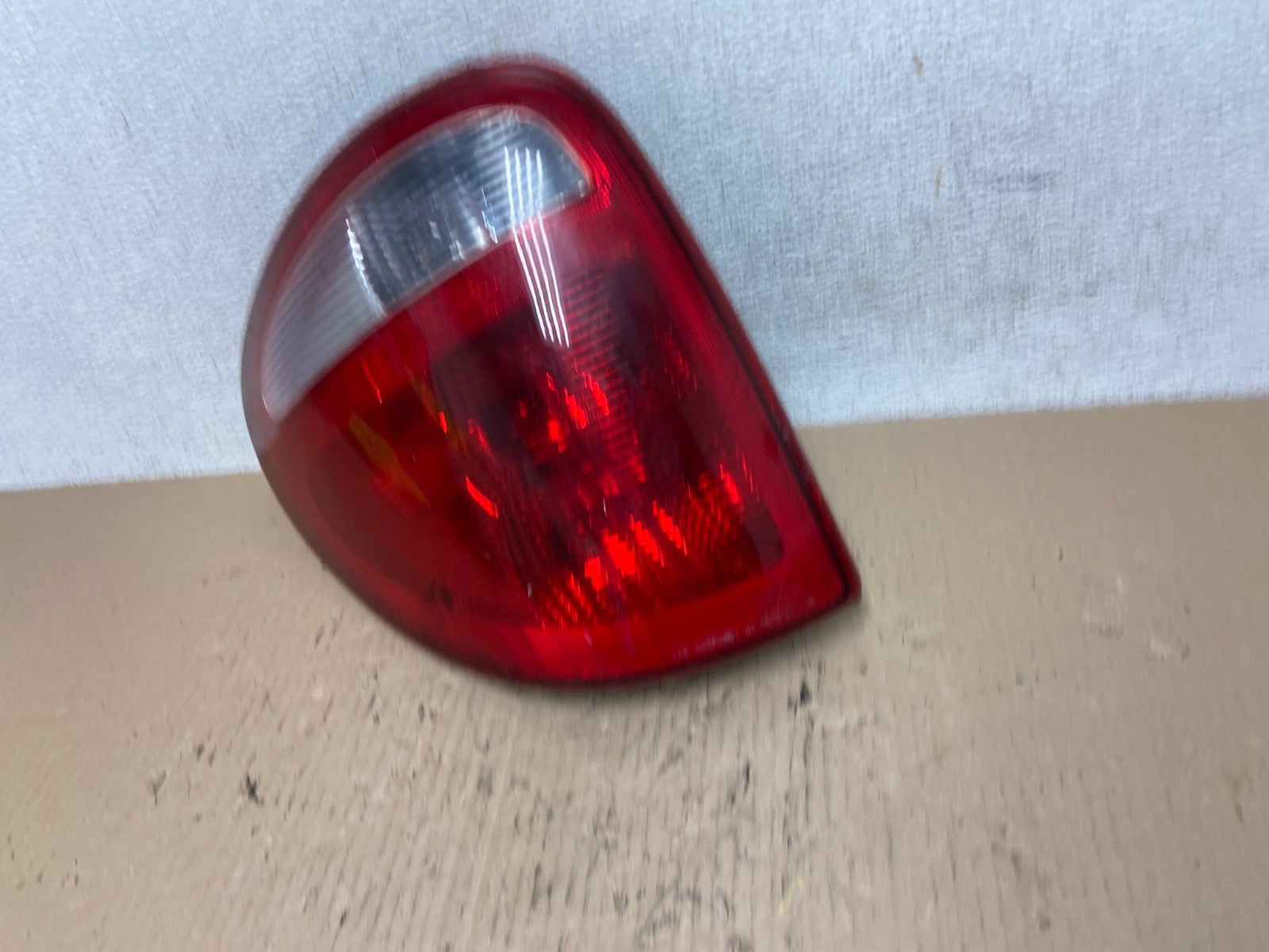 2001 to 2003 Dodge Grand Caravan Left Driver Lh Tail Light AF5916 LK1