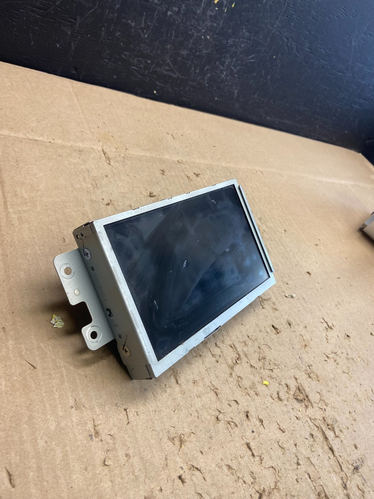 2009 to 2012 Ford Flex Radio Information Display Screen OEM AB9665 DG4