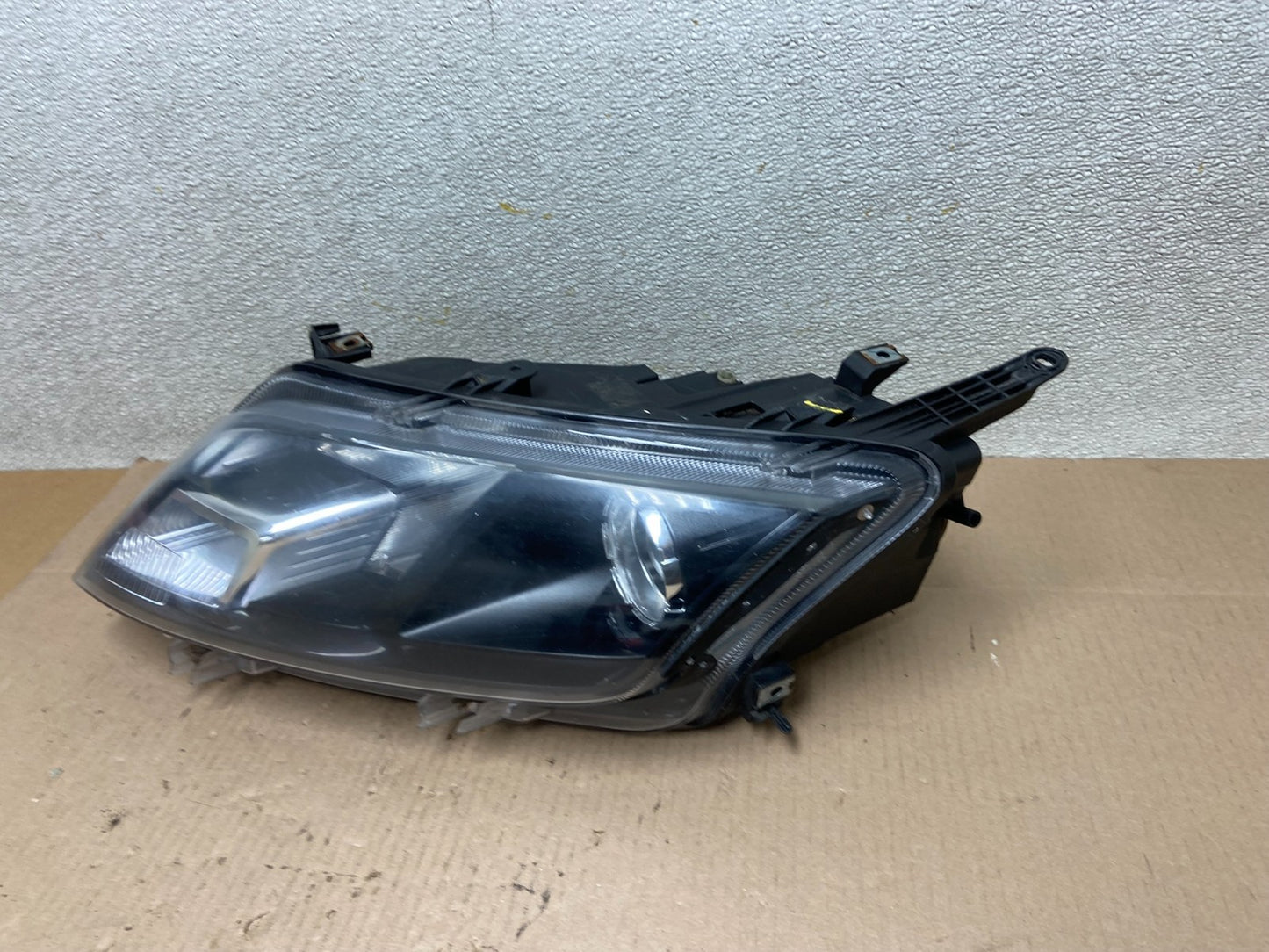 2010 2011 2012 Ford Fusion Left Driver LH Side Headlight Halogen Z3951 DW1