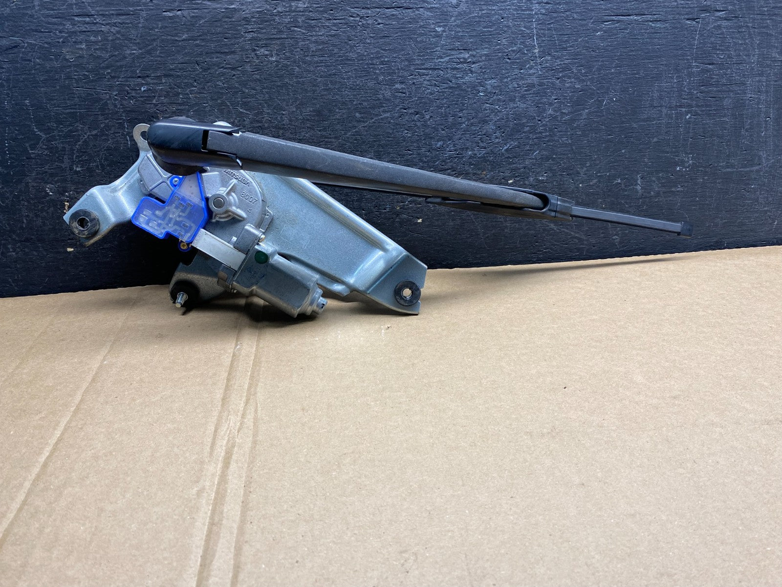 2015 to 2018 Subaru Outback Legacy Window Windshield Wiper Motor Linkage AG36600