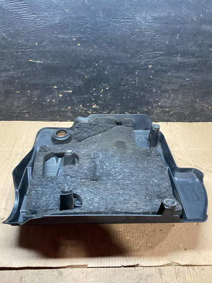 2010 to 2012 Chevrolet Equinox V6 VVT Plastic Engine Cover Shield U6330 DG4