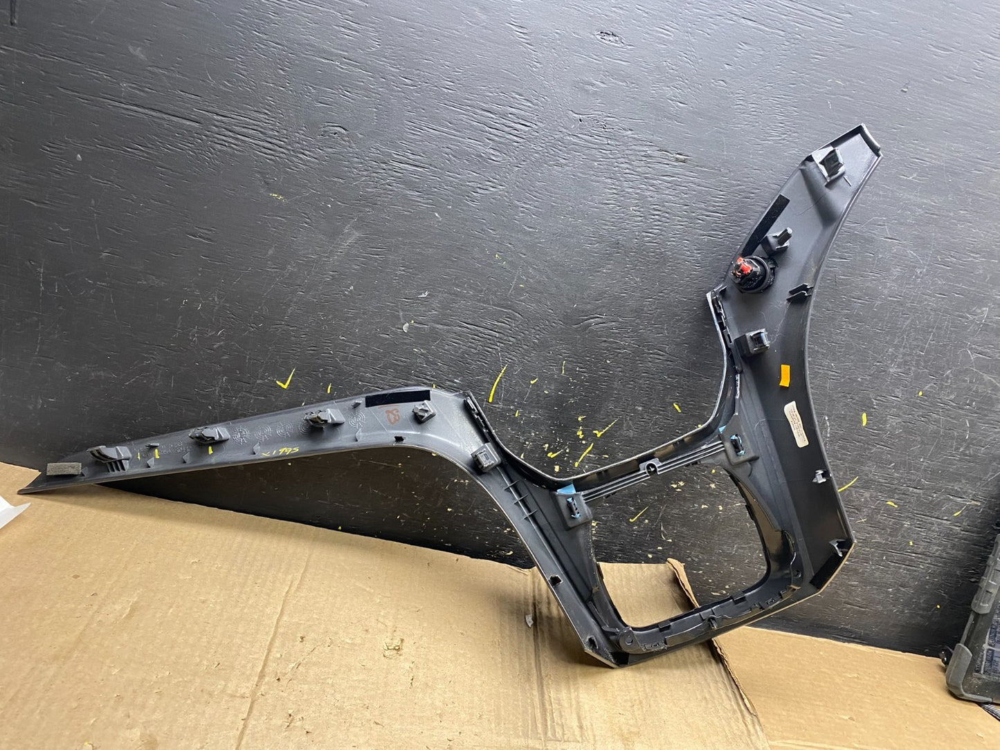 2013 - 2016 Ford Escape Center Dash Radio Gear Shifter Panel Bezel Trim X1995 DG4